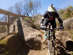 Descente de VTT : La Méga Avalanche